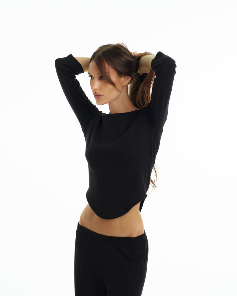 Long Sleeve in Black