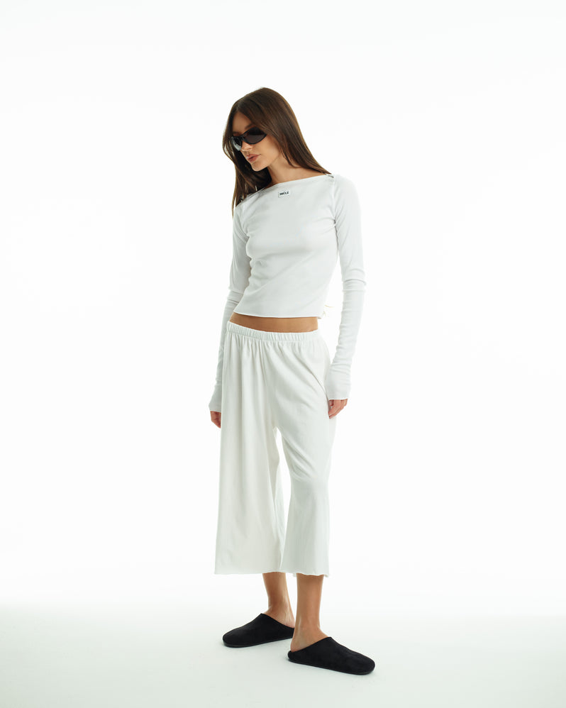 Capri in White