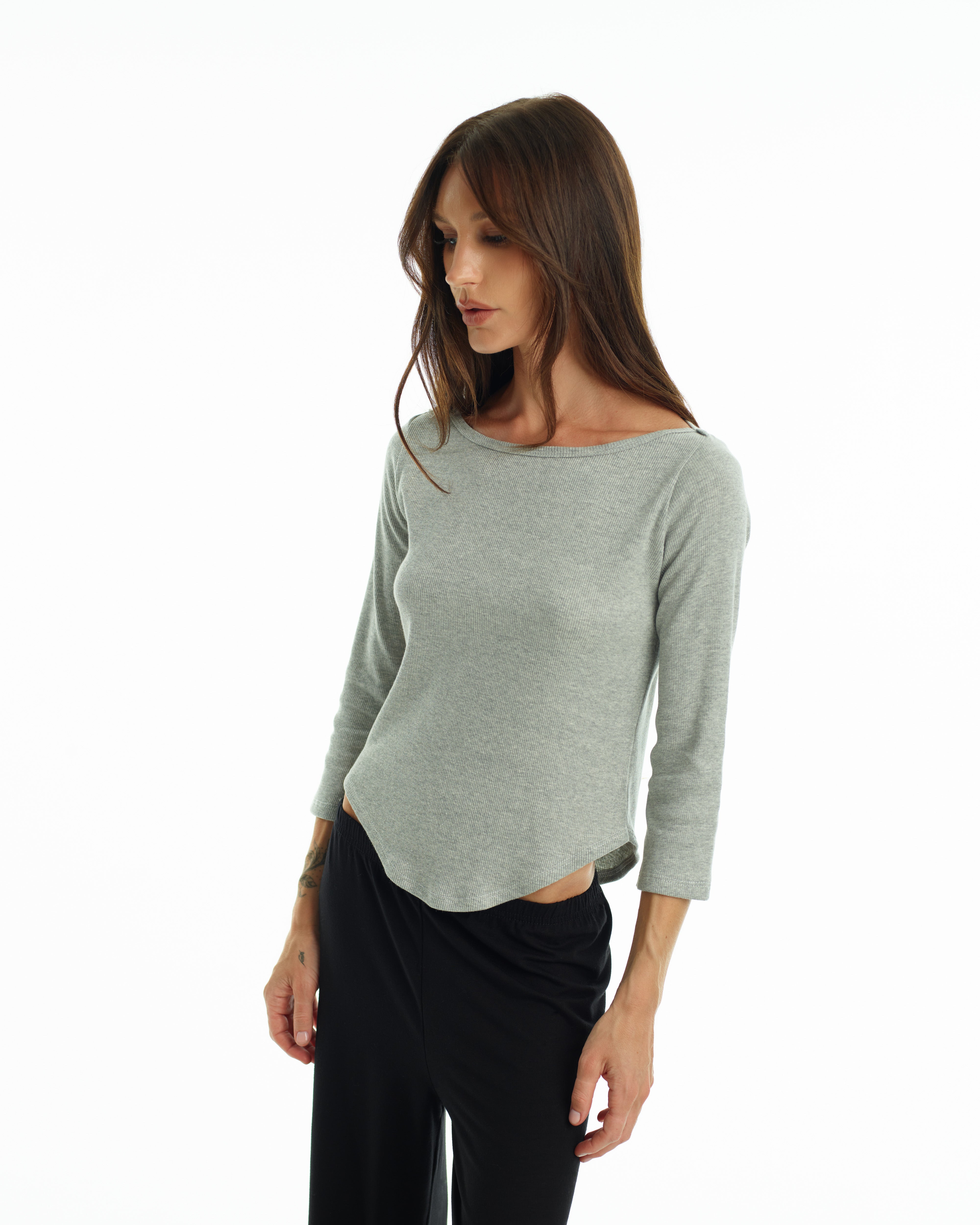 Long Sleeve in Heather Grey