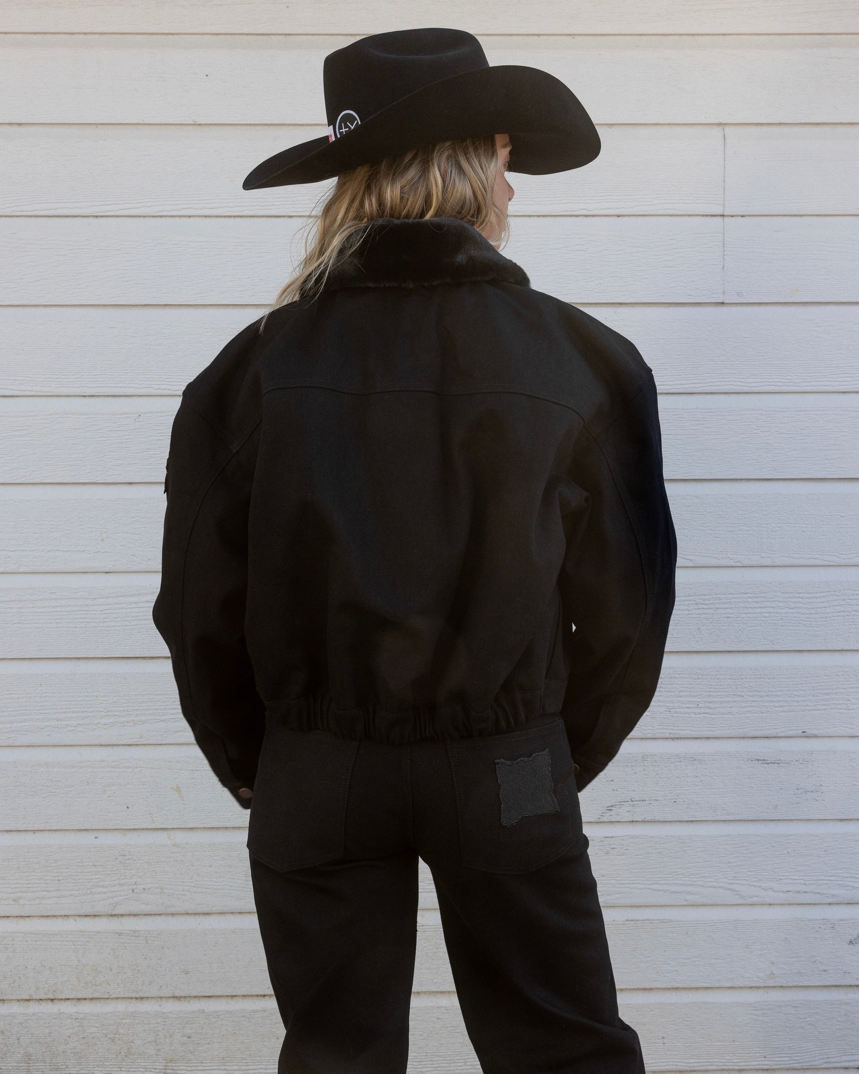 Jacket in Black Denim