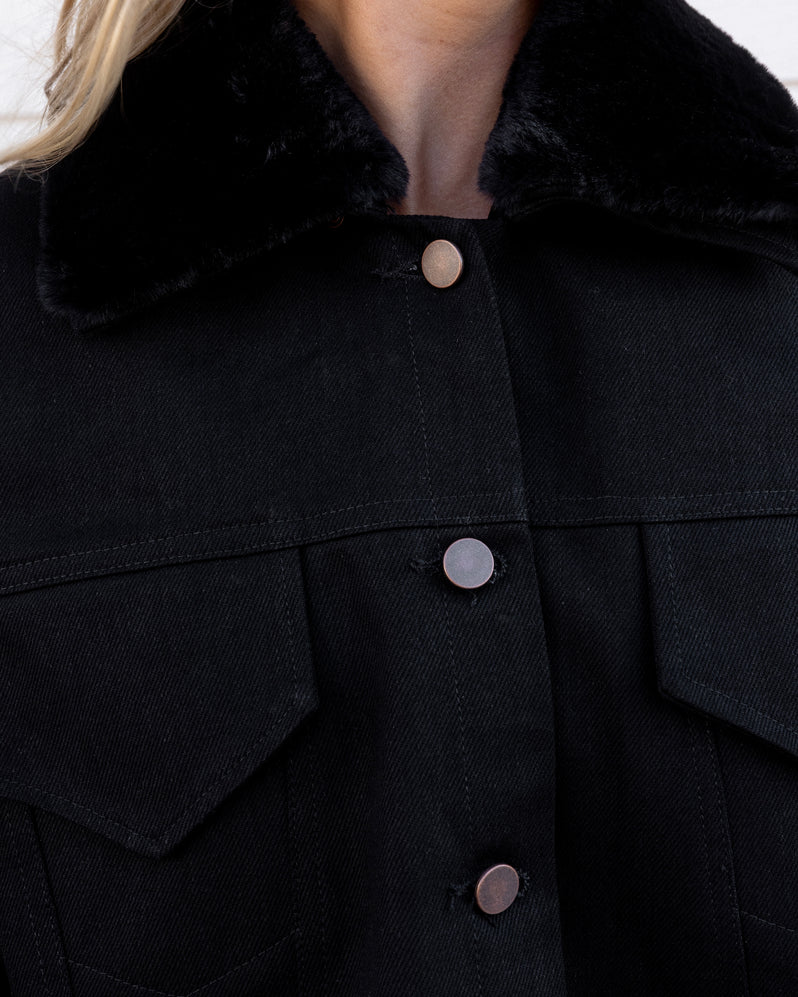 Jacket in Black Denim