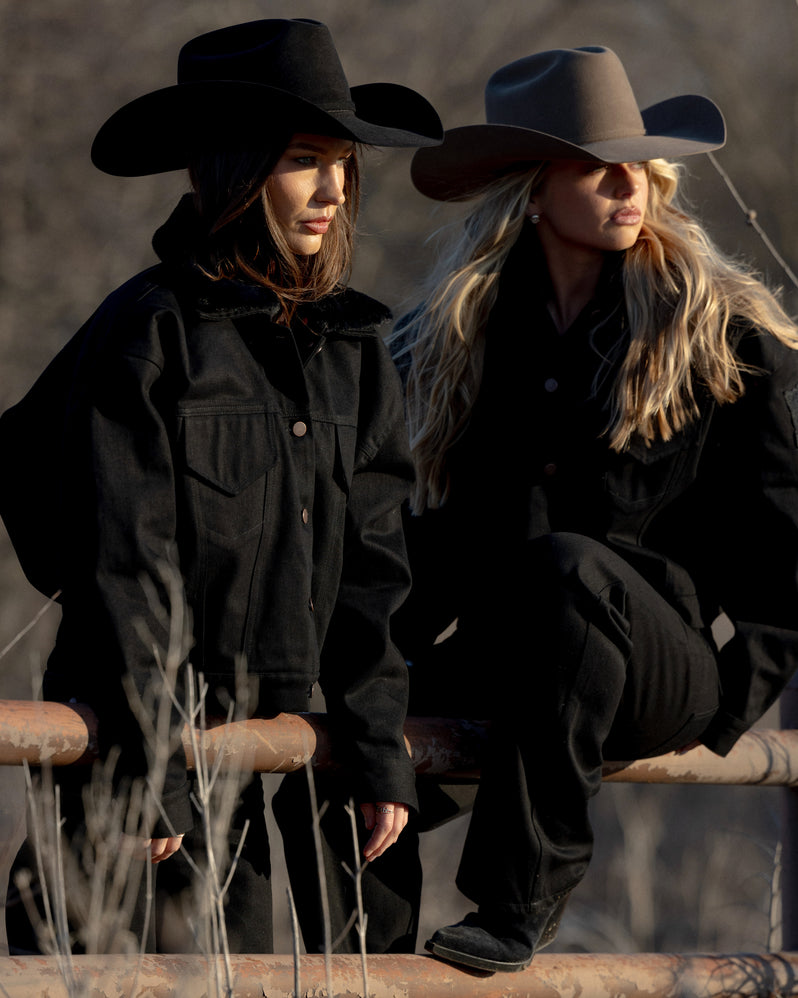 Jacket in Black Denim