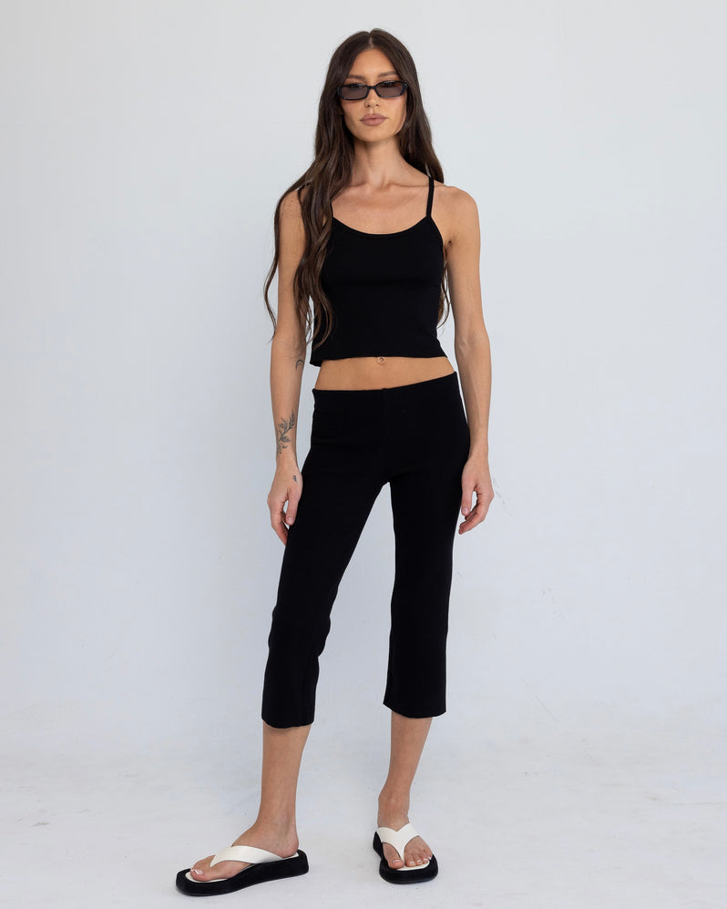 Capri in Black