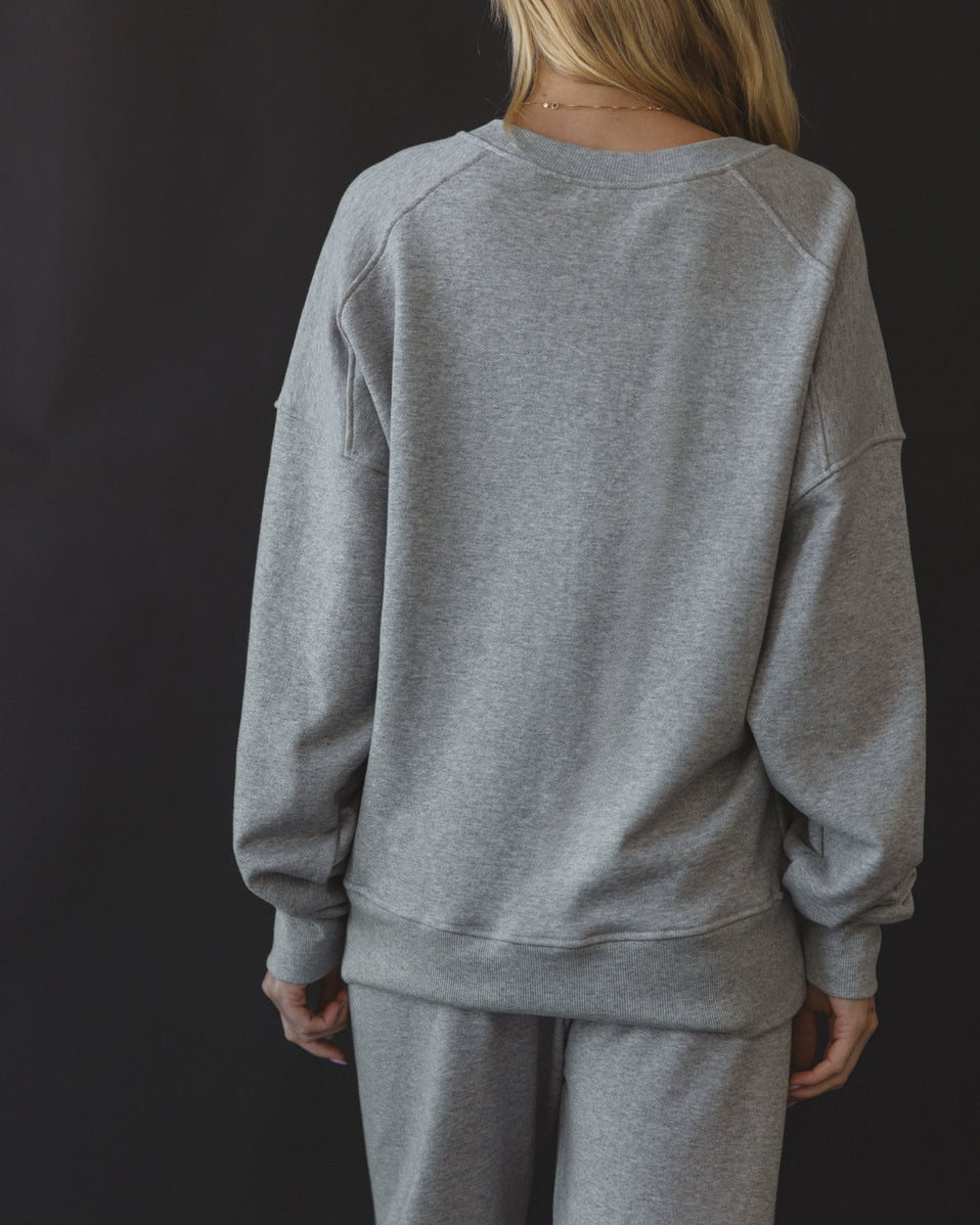 Crewneck in Heather Grey