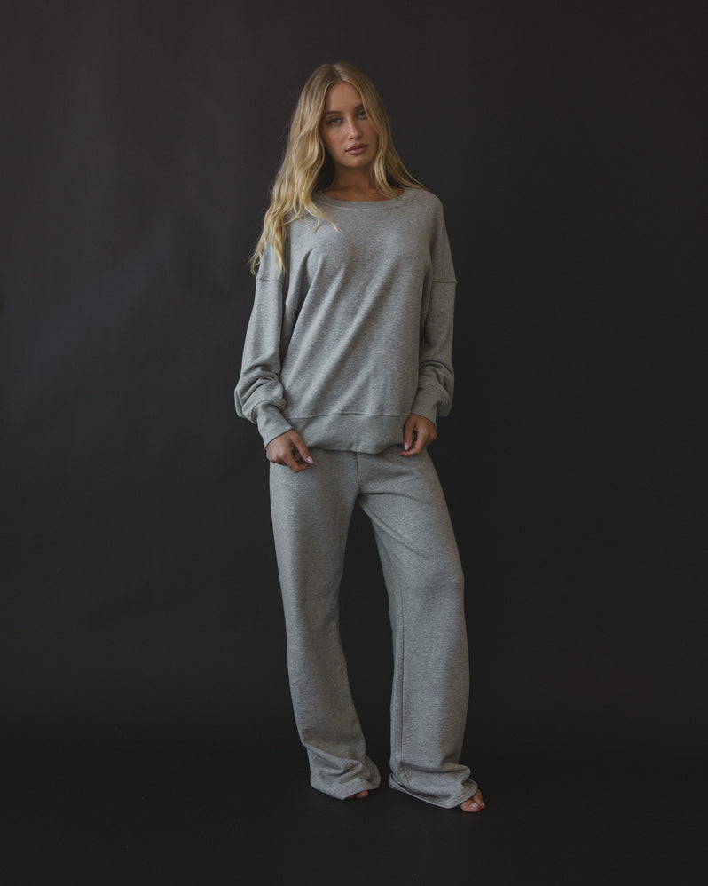 Crewneck in Heather Grey