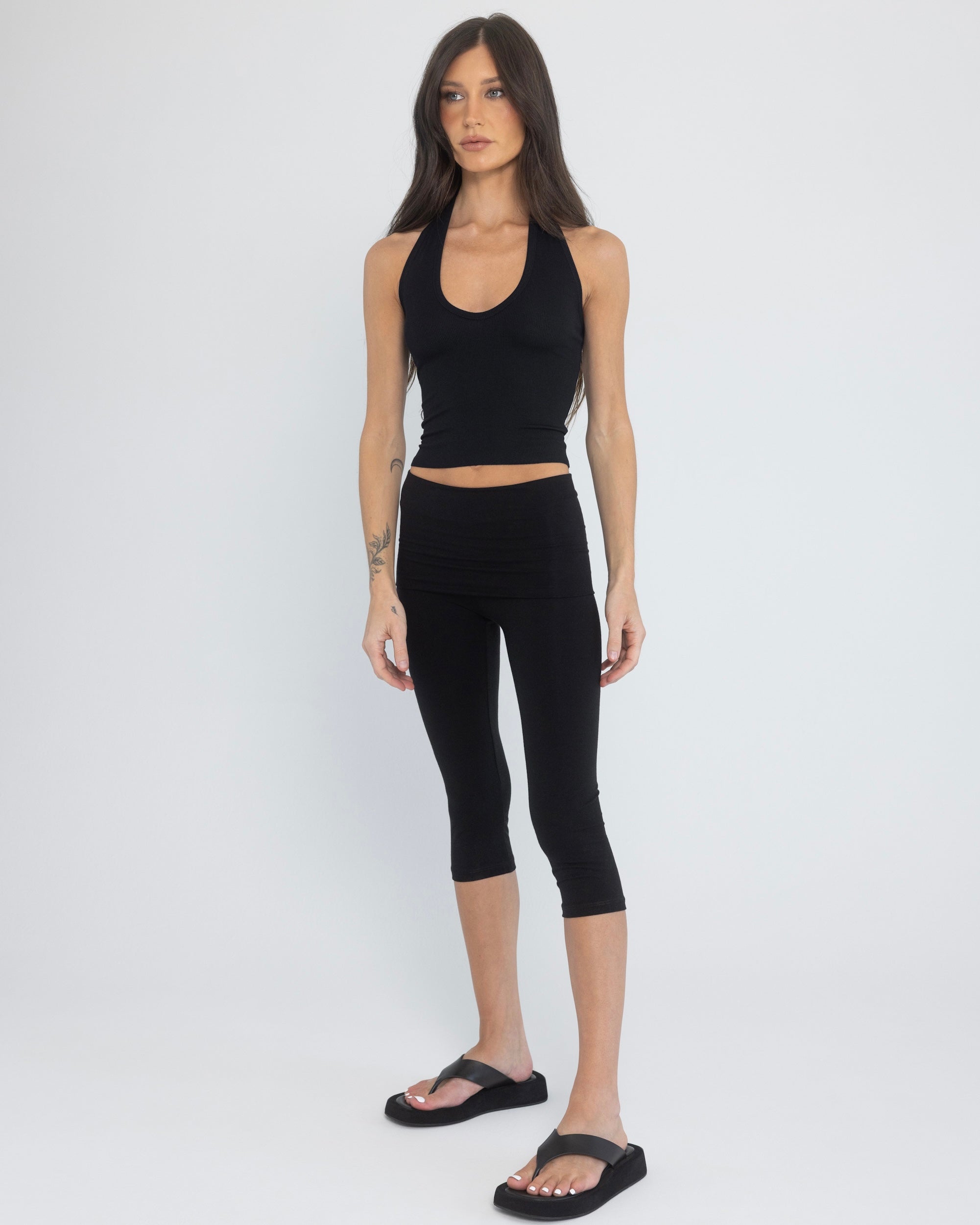 Foldover Capri in Black