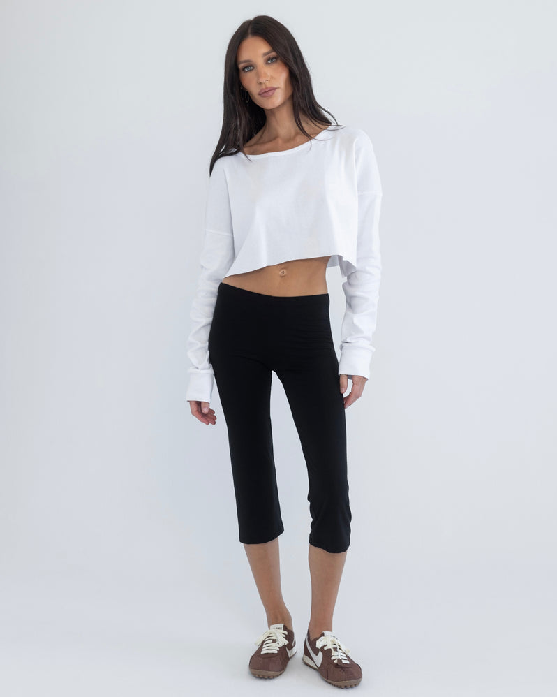 Capri in Black