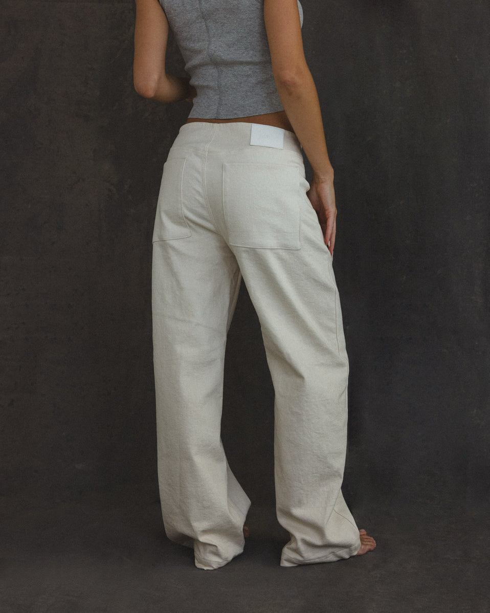 Low Rise Denim in Créme