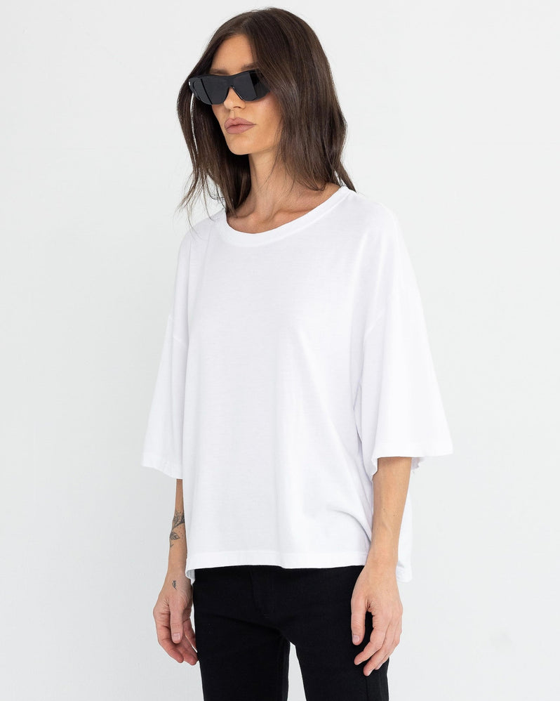 Tee in White