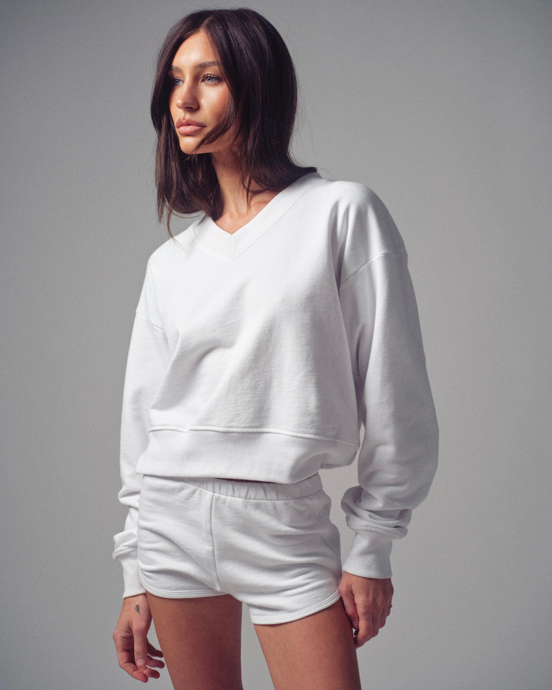 V-neck in White