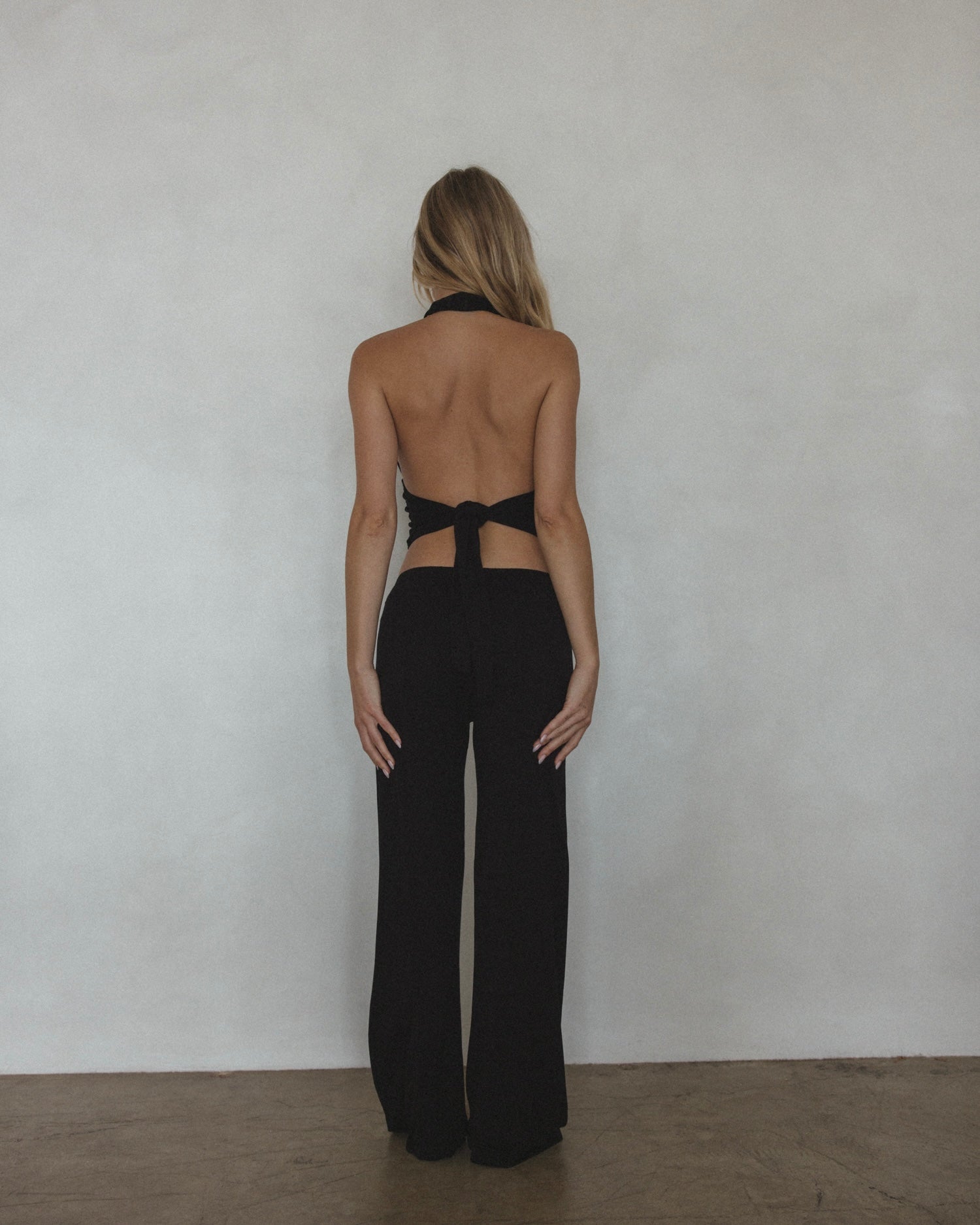 Halter in Black
