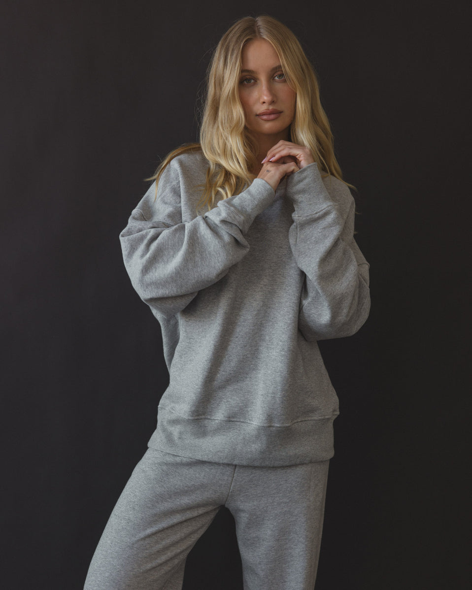 Crewneck in Heather Grey