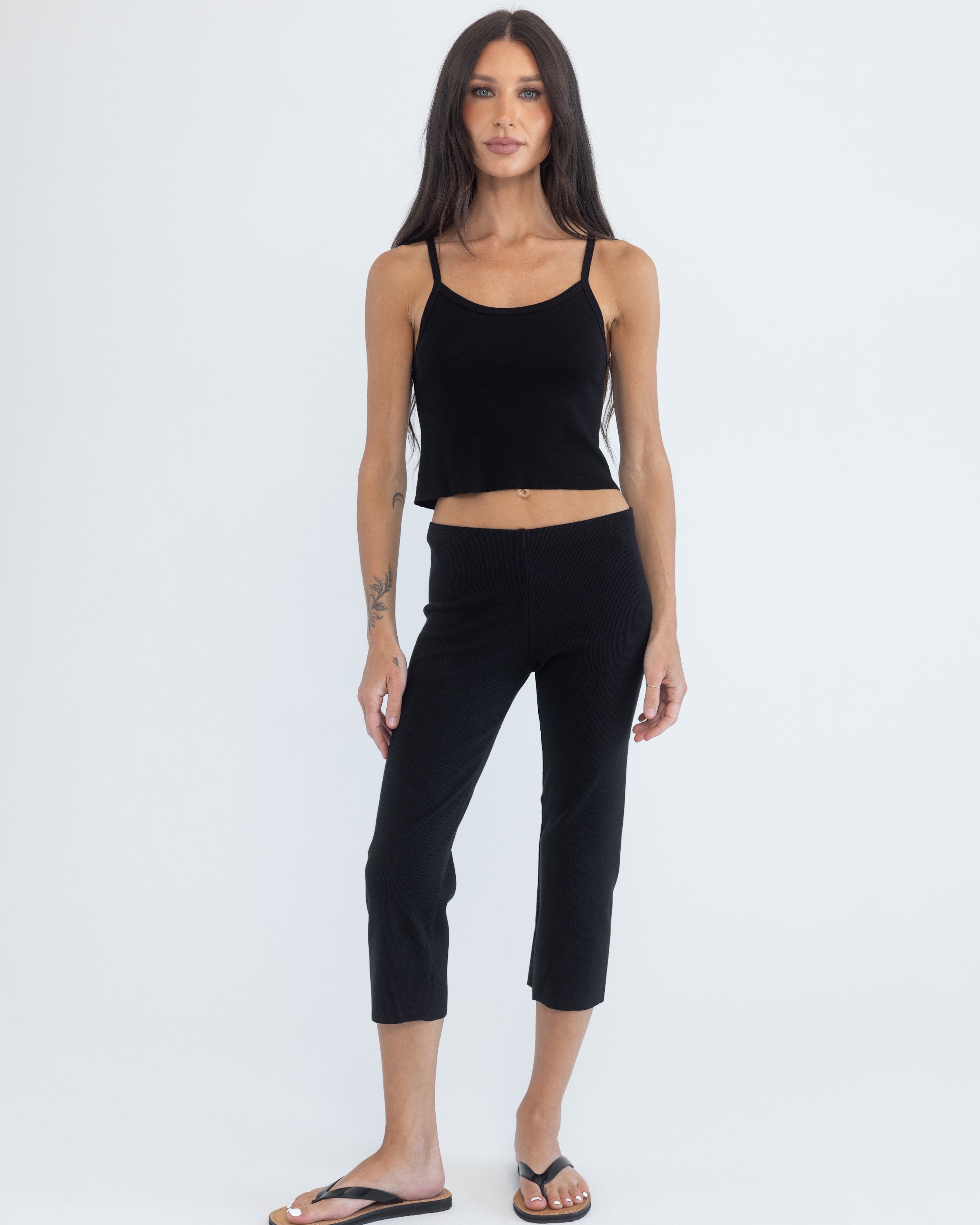 Capri in Black