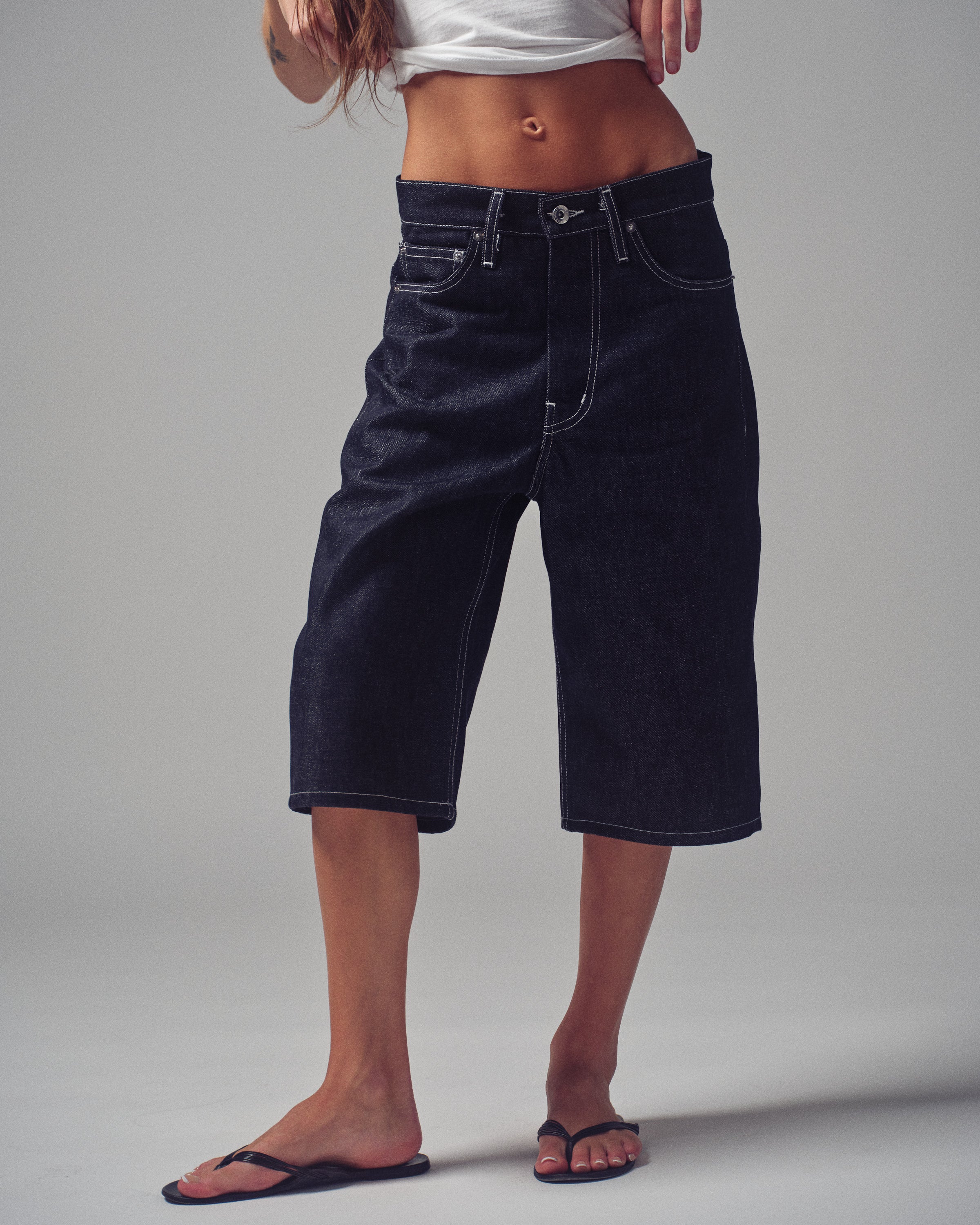 Short in Dark Denim