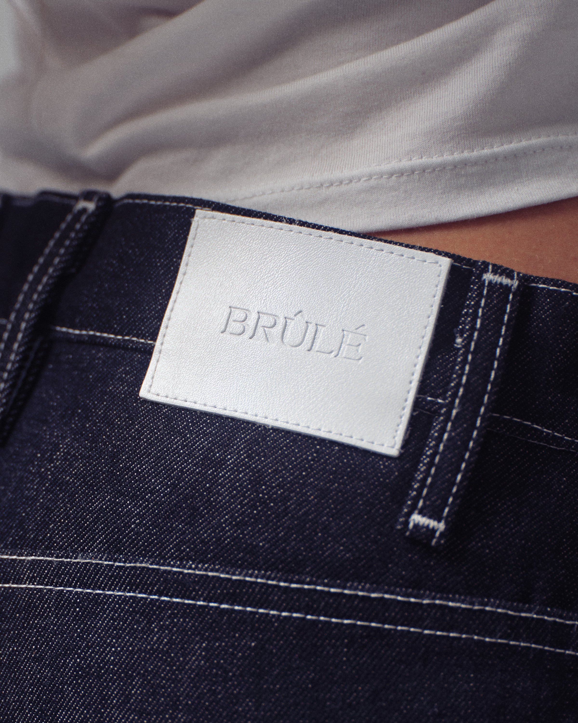 Short in Dark Denim